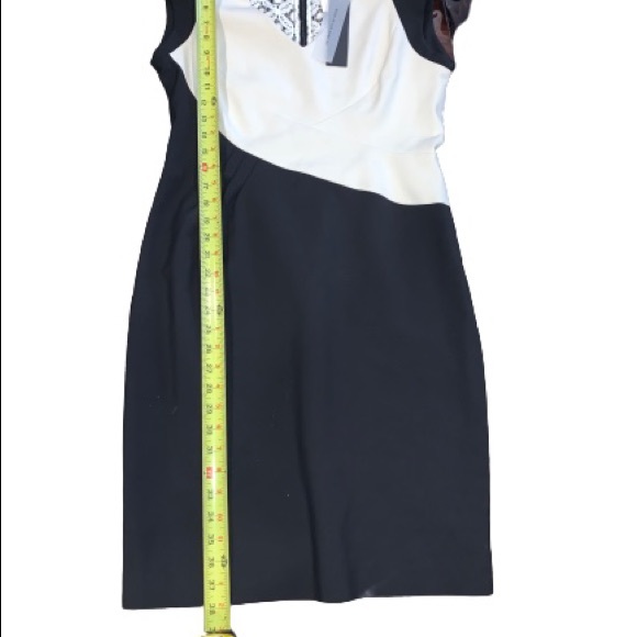 Black Halo Contrast Lace Satin Sheen dress NWT ✨ - Picture 5 of 10